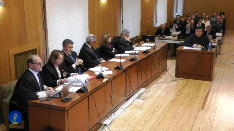 Las pesetas en la caja fuerte y una televisión de 20.000 euros: esto era la Trama Eólica en Castilla y León