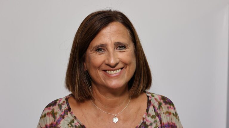 Mañueco: cuando periodistas, medios y oposición estamos a tiempo de visibilizar al personaje