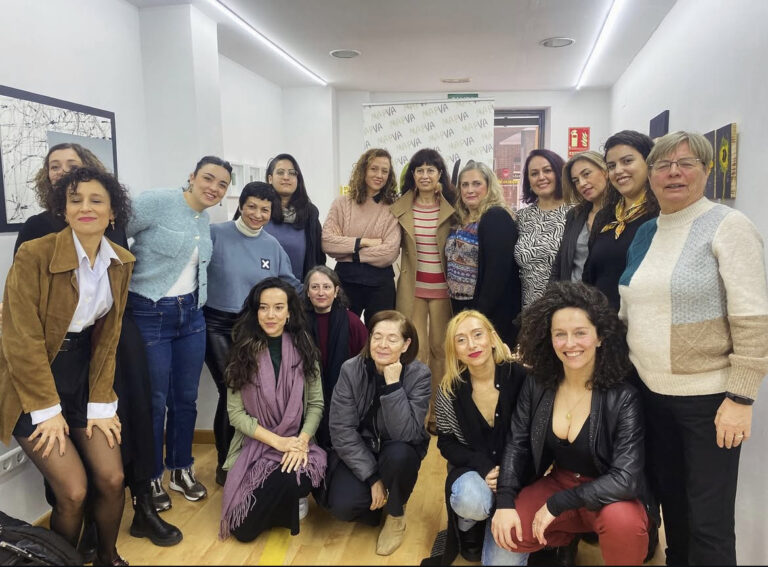 Mujeres artistas: «En esta comunidad no se valora el trabajo artístico de esta comunidad»